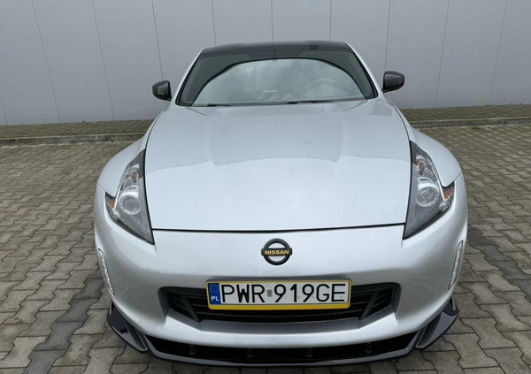 Nissan 370 Z cena 149900 przebieg: 19000, rok produkcji 2019 z Mszczonów małe 326